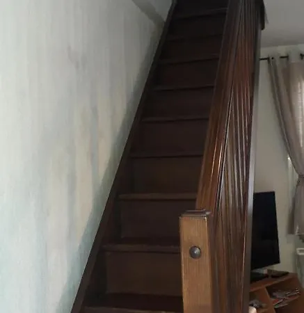 A 8 Km De La - 3 Apartment *